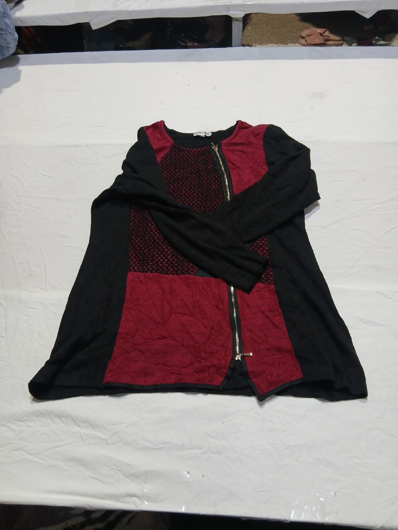 Marie Claire Black and Red Long Sleeve Top