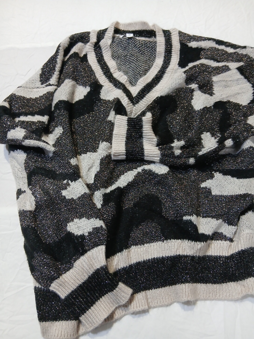 Nine West Camo V-Neck Sweater