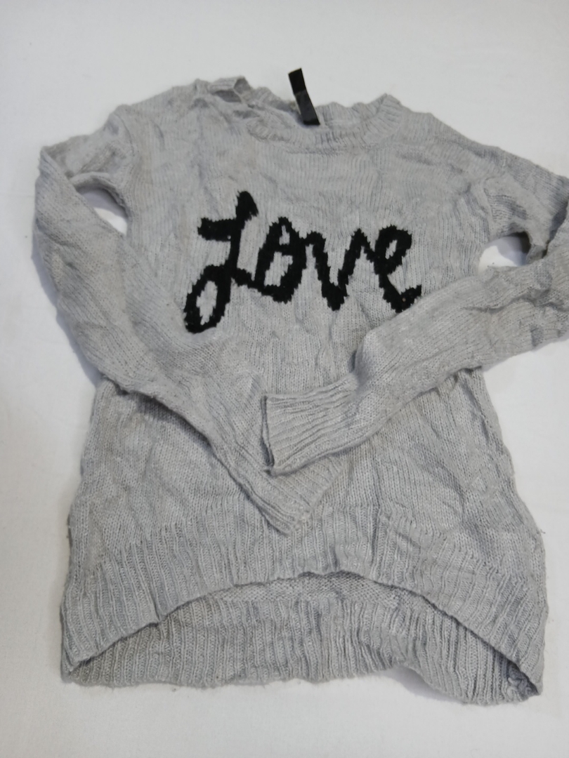 Gray Knit Sweater with 'Love' Graphic