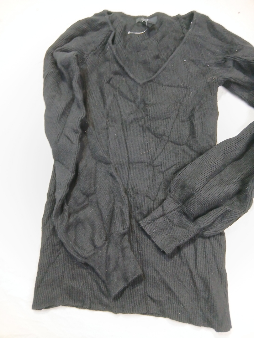 Forever 21 Black Knit V-Neck Long Sleeve Top