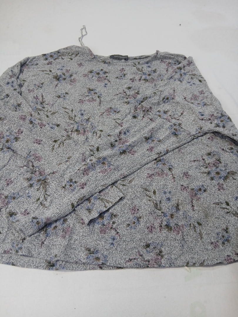 Top à manches longues à imprimé floral Suzy Shier