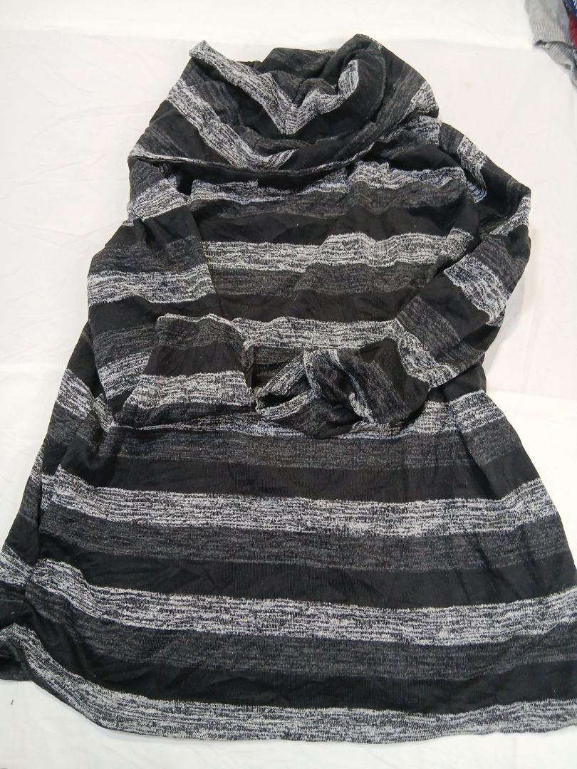 Tunique à col roulé rayée