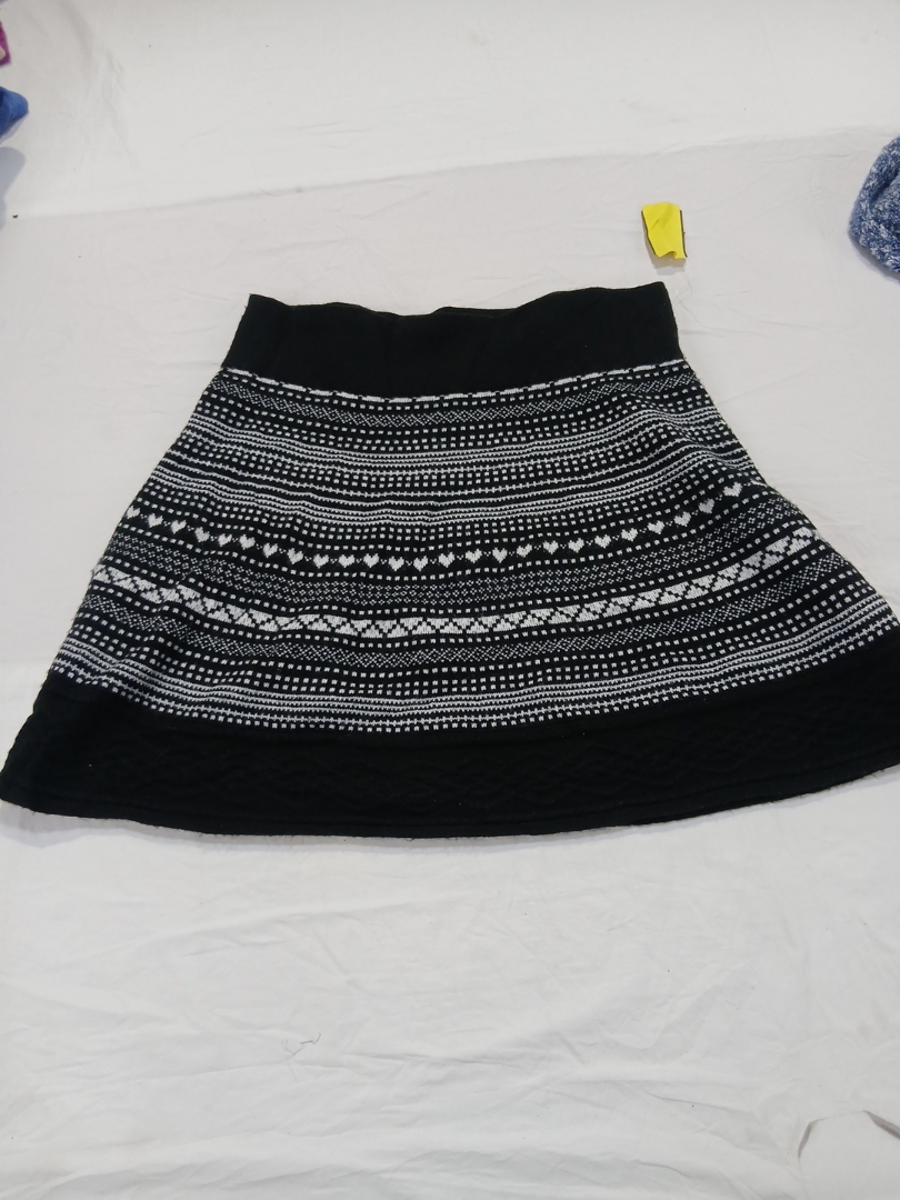 Twik Exclusive Simone Black and White Knit Mini Sk..