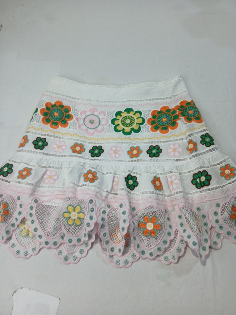 Saia Mini Bordada Floral Branca Zara