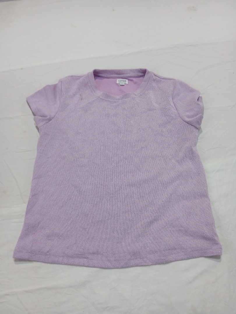 Short-sleeved lavender knit top