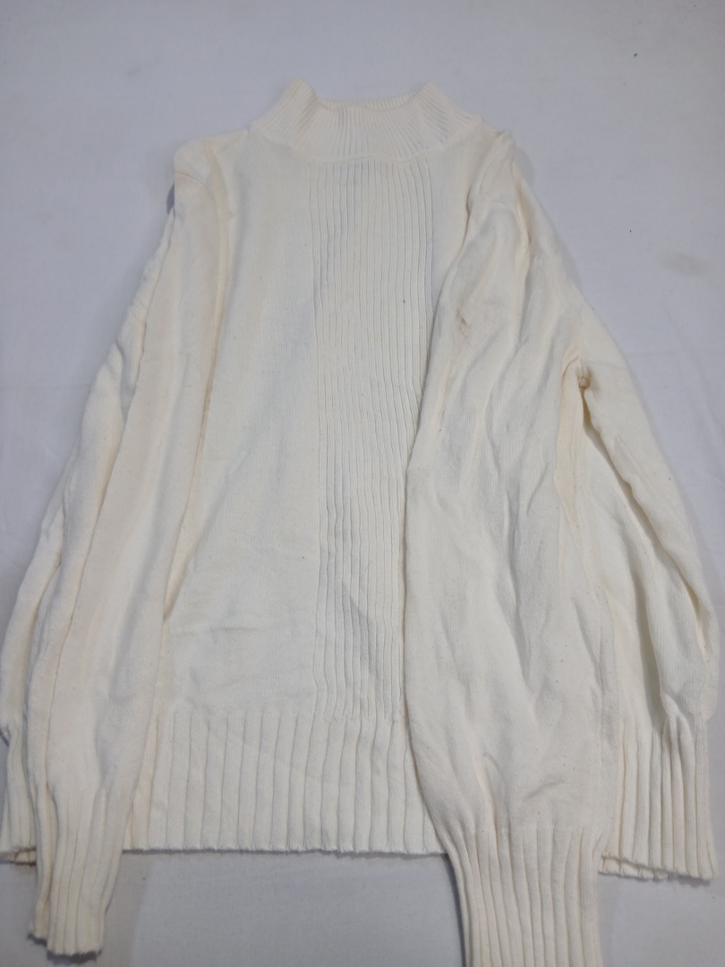 Pull en maille couleur crème