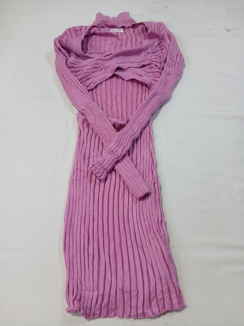 ピンクニットトップ