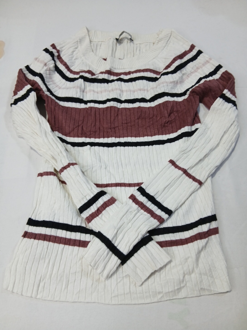 Gestreifter Strickpullover
