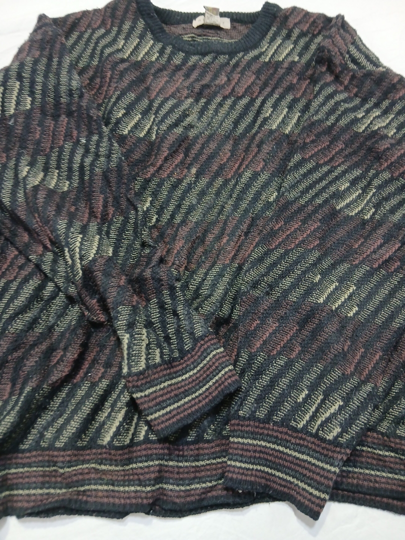 マルチカラーストライプニットセーター