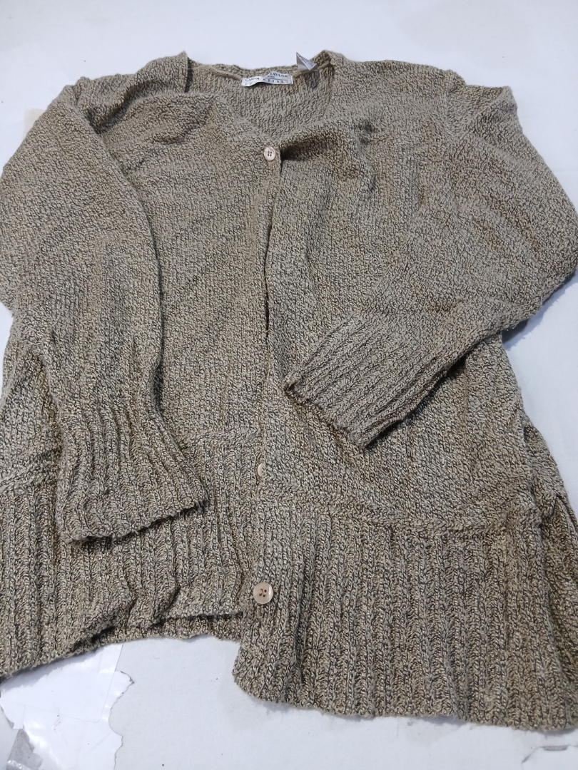 ブラウンニットセーター