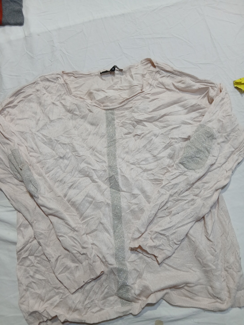 エタム ベージュ トップ