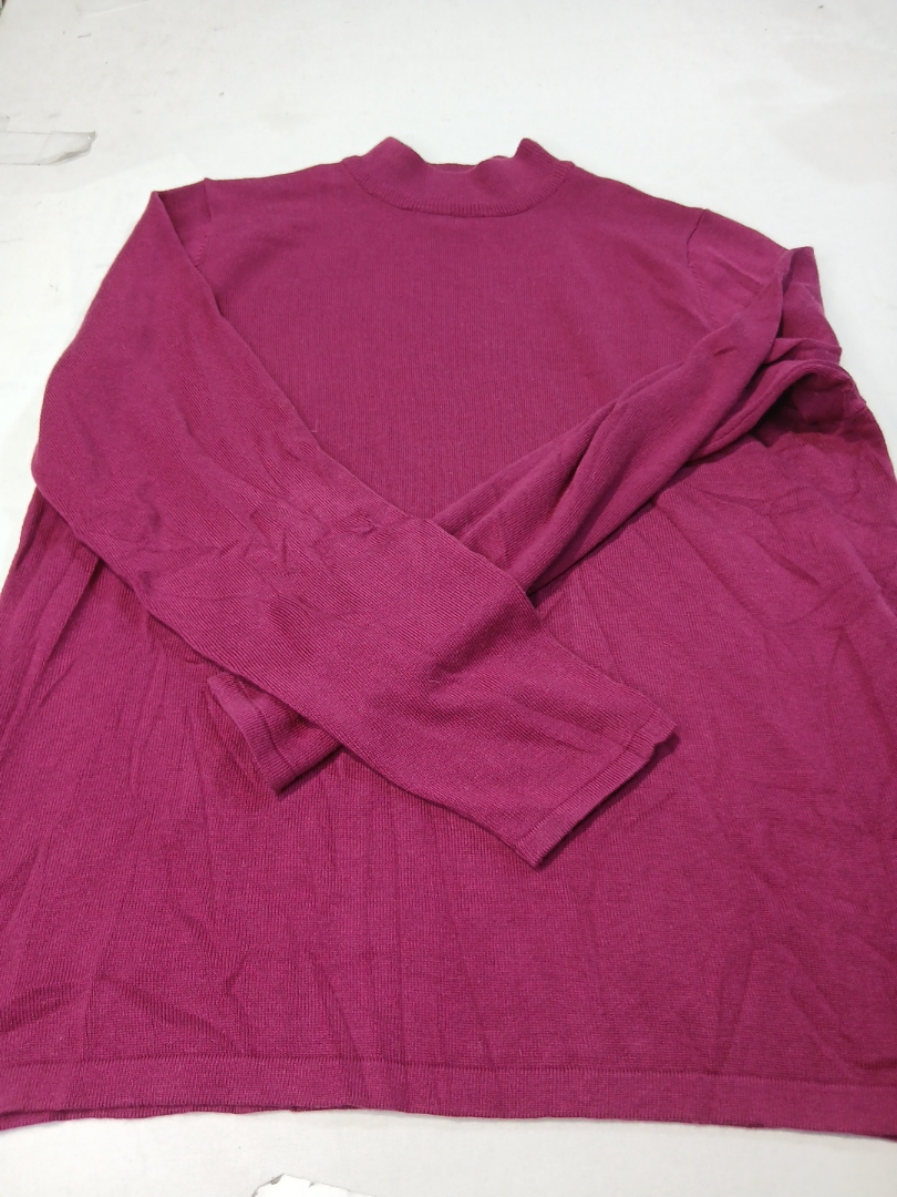 「ジョーン・リバース マジェンタ タートルネック セーター」