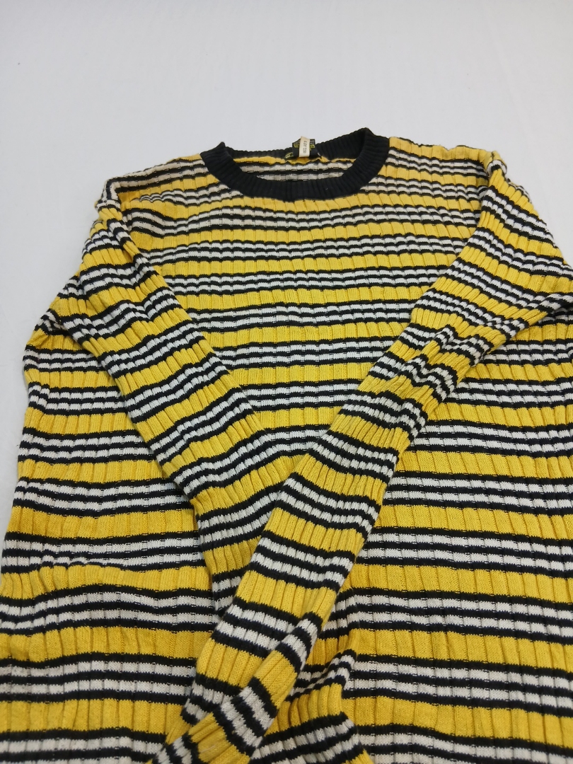 バッファローイエロー縞のセーター