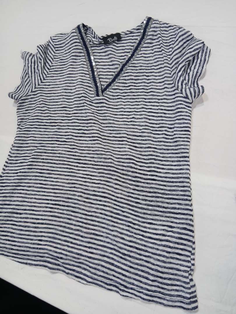 ストライプVネックトップ