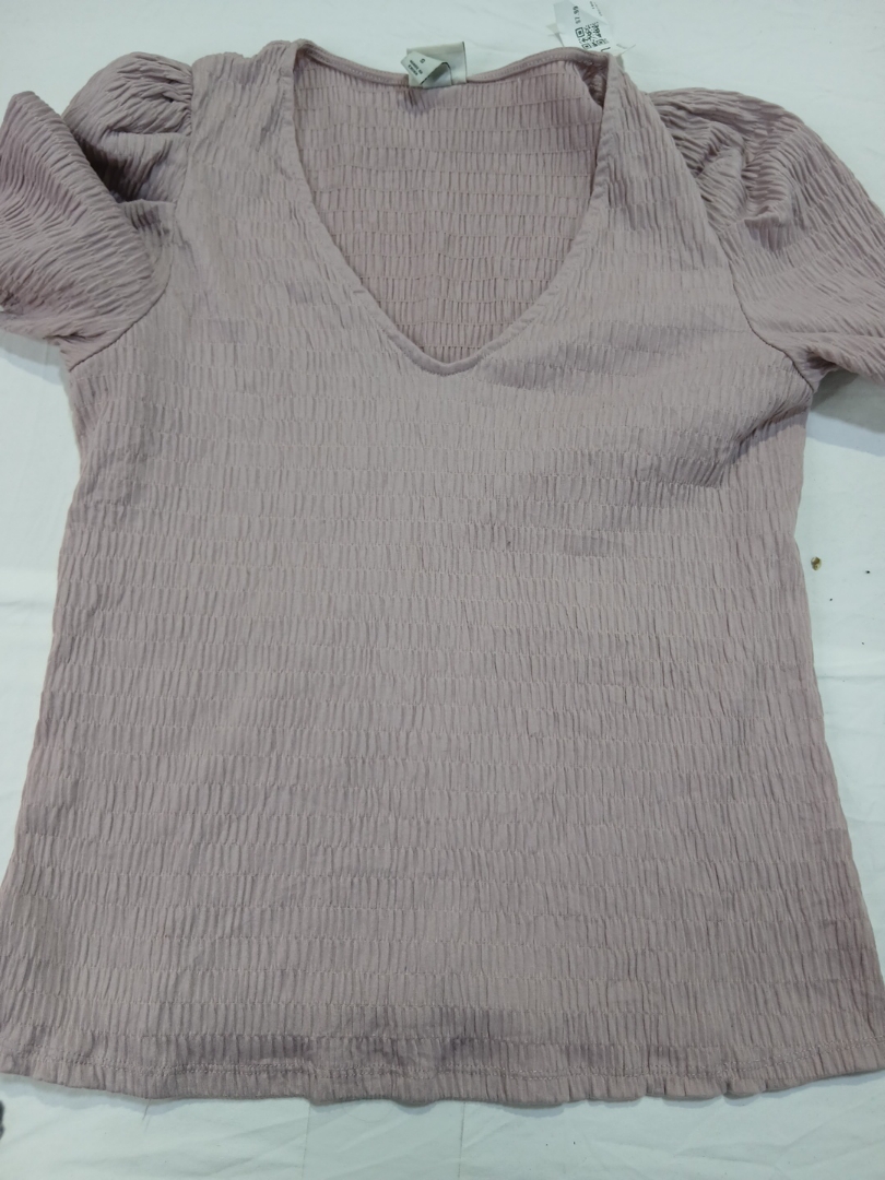 「ウィメンズ モーブ ブラウス」