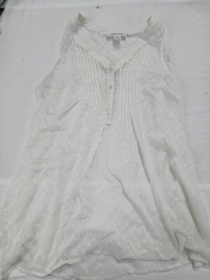 Motherhood Maternity White Sleeveless Top