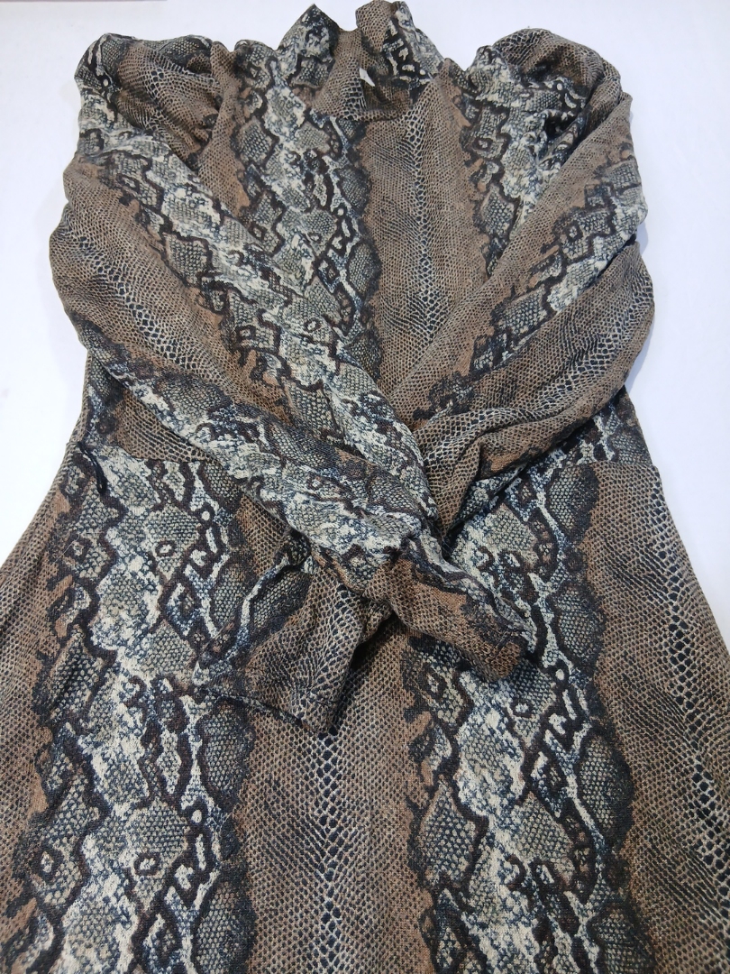 Écharpe imprimée animal marron et noir