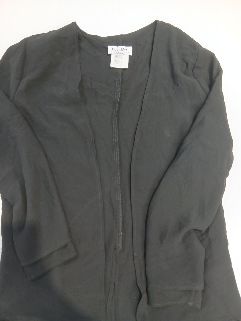 Veste noire à manches longues