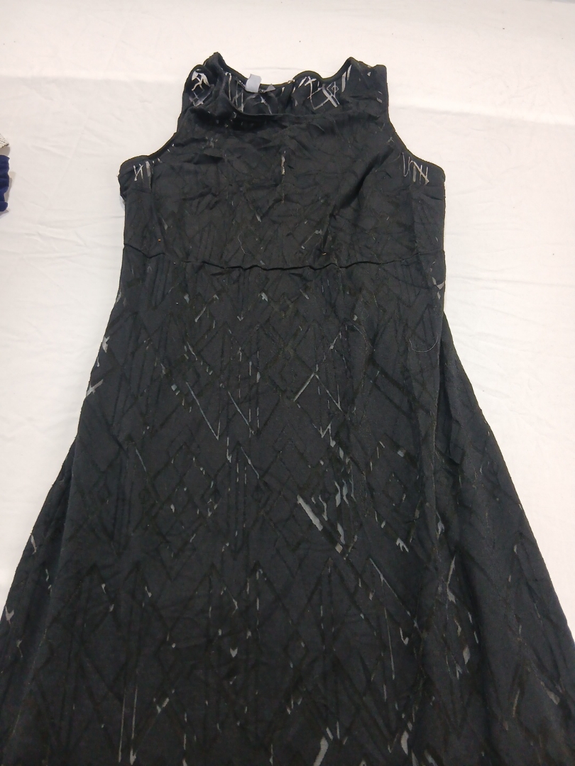 Black Sleeveless Dress