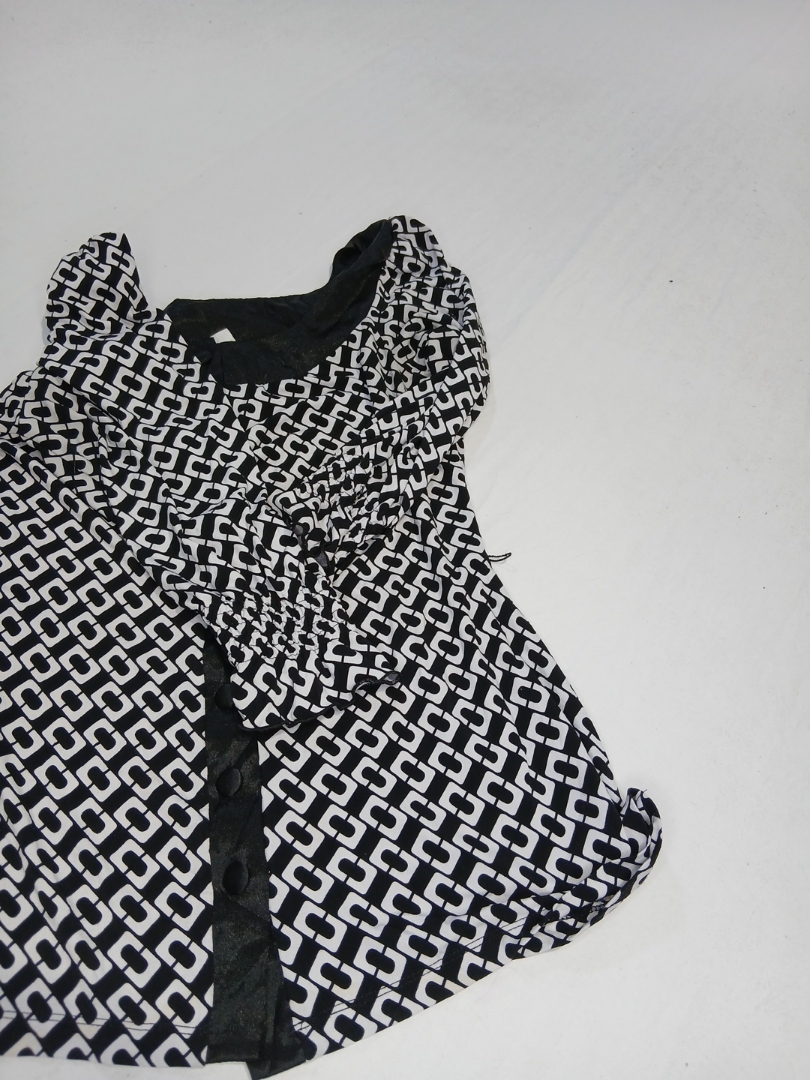 Black and White Geometric Pattern Top