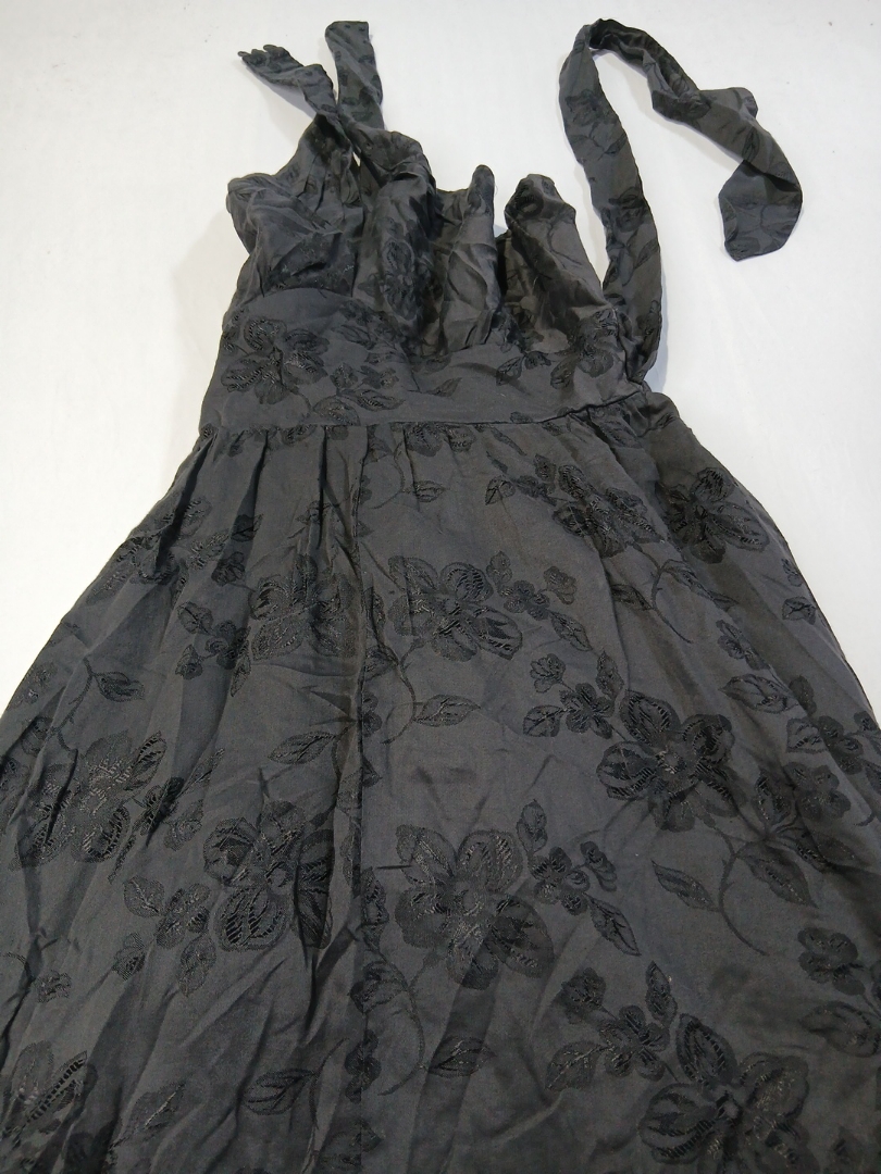 Vestito nero a fiori