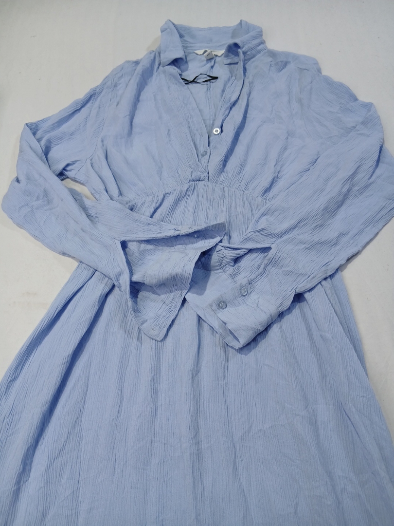 Abito in tessuto crepè blu chiaro