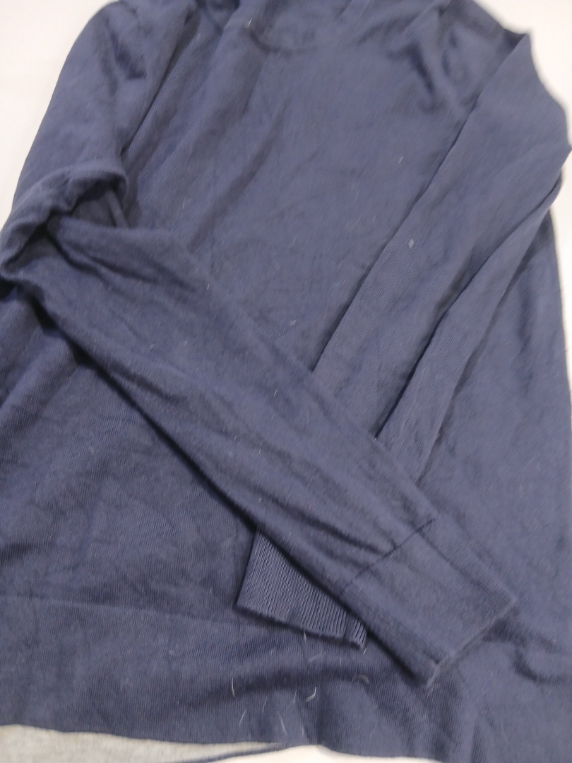 Marineblaues Sweatshirt