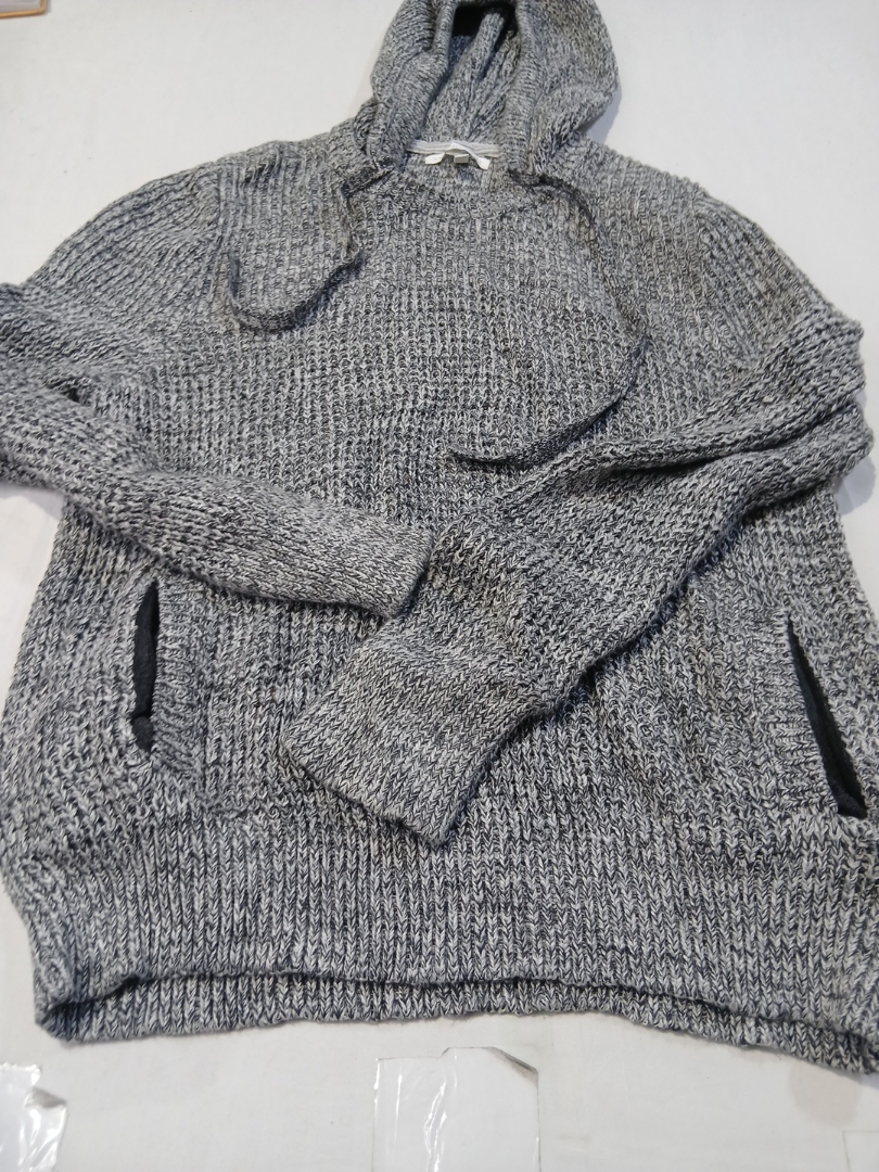 Moletom de tricô cinza oversized da Victoria's Sec..