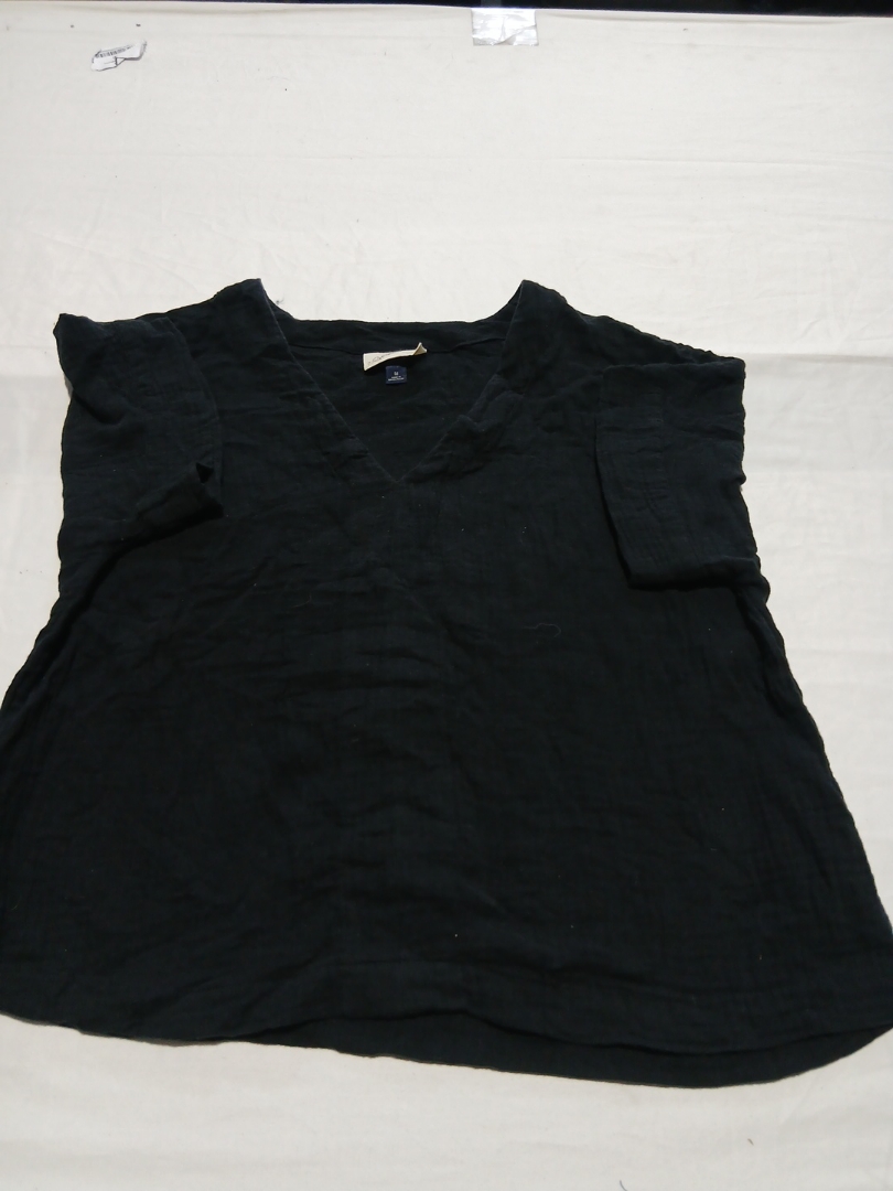 Carhartt Black V-Neck Sleeveless Blouse