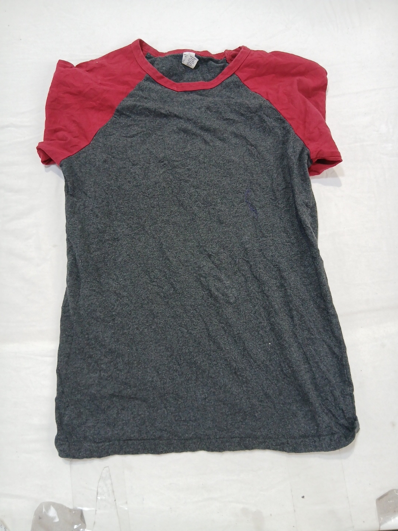 Camiseta Raglan Cinza e Vermelha