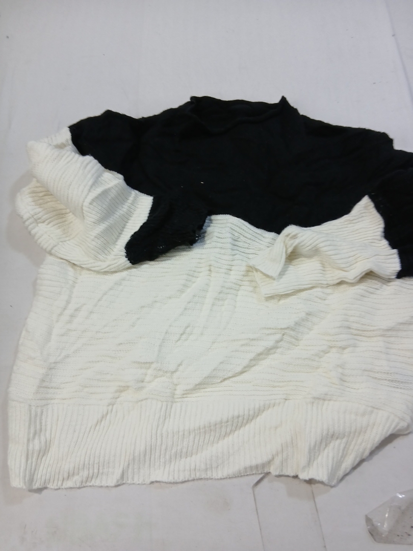 Unbranded Black and White Color Block Knit Sweater