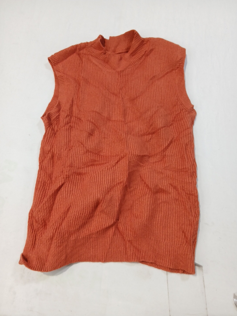Top senza maniche a collo alto a coste ruggine