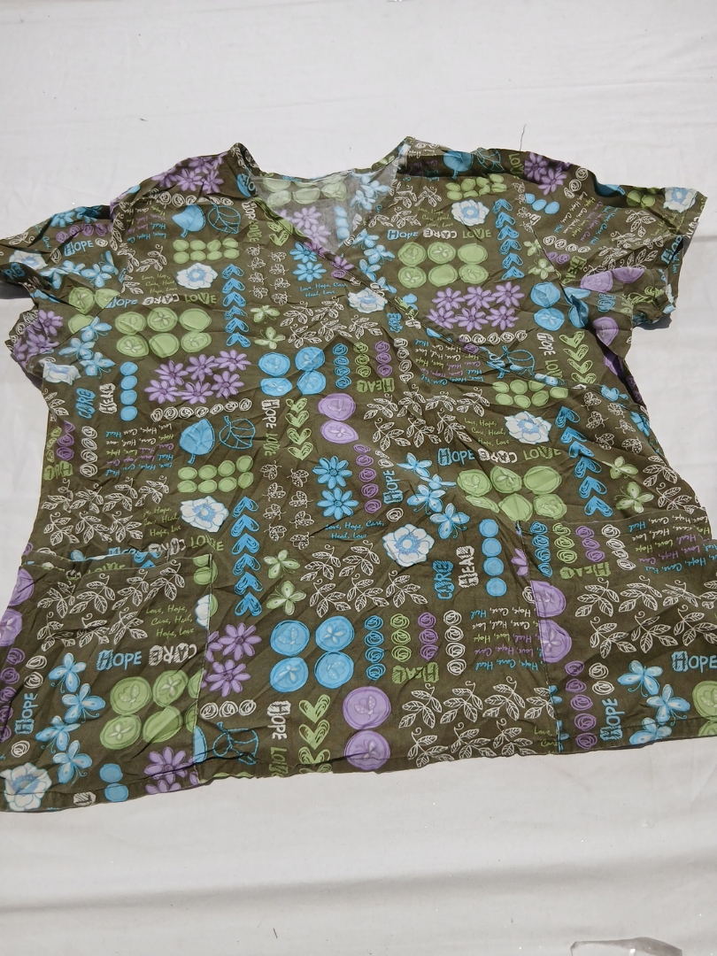 Camisa de Trabalho Floral Impressa Sem Marca