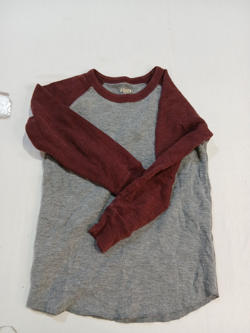 Keys Long Sleeve Raglan T-Shirt