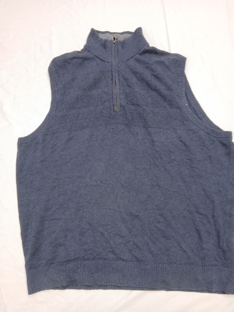 Roundtree & Yorke Knit Zip-Up Vest