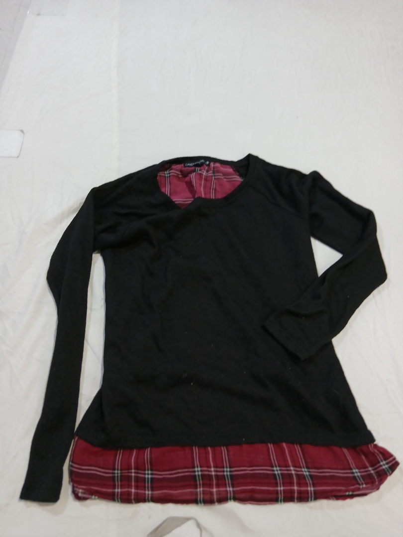 Candy Couture Blusa de Manga Longa Preta com Barra..