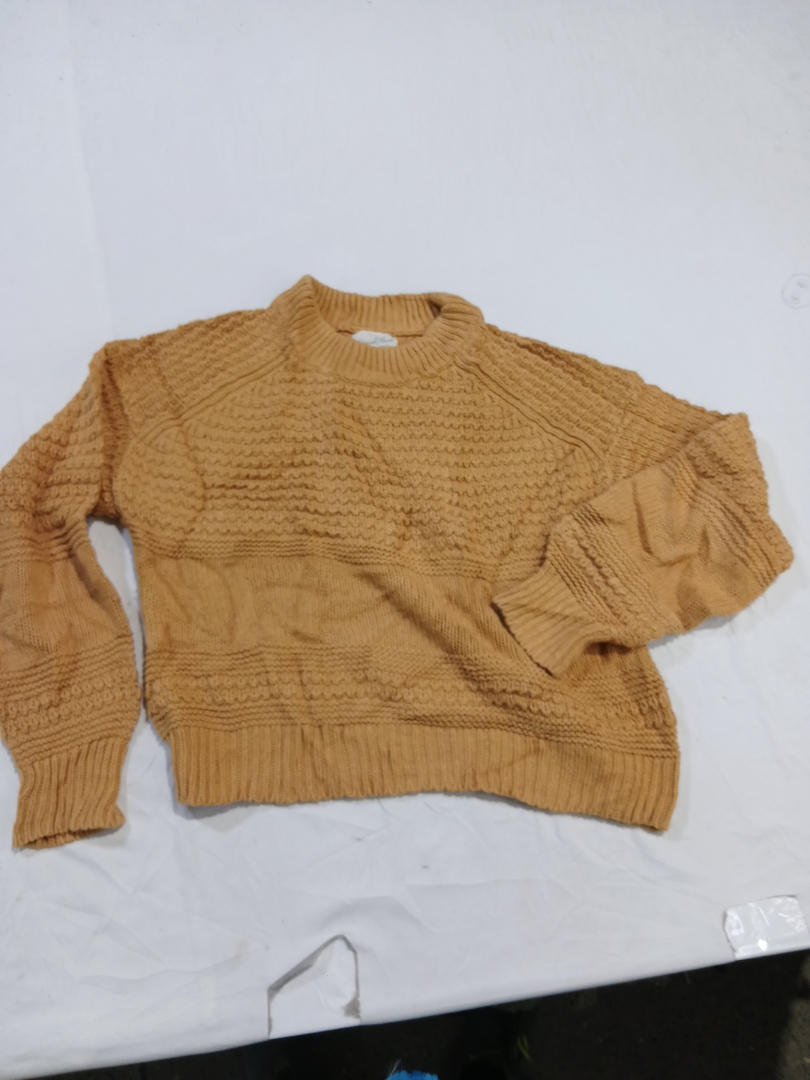 Gently Used Sweater Bundle - General Thread & Dani..