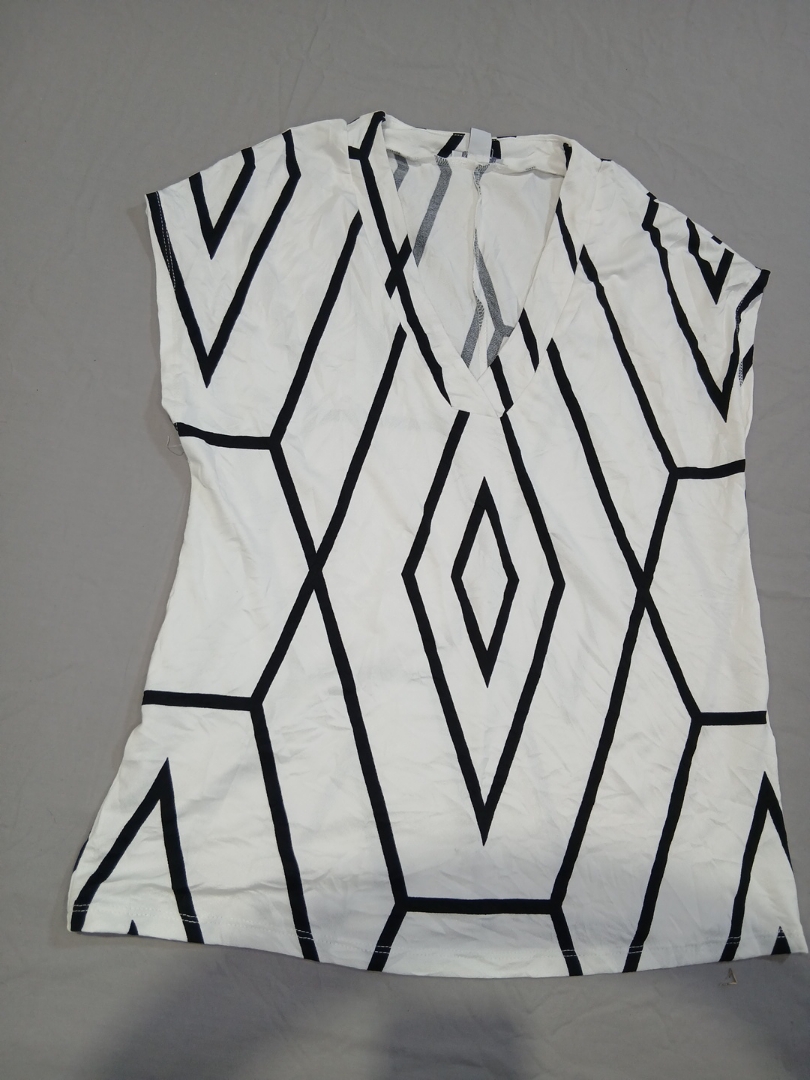 Amisu Geometric Pattern Top