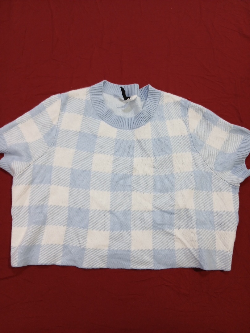 Pull en tartan bleu clair et blanc