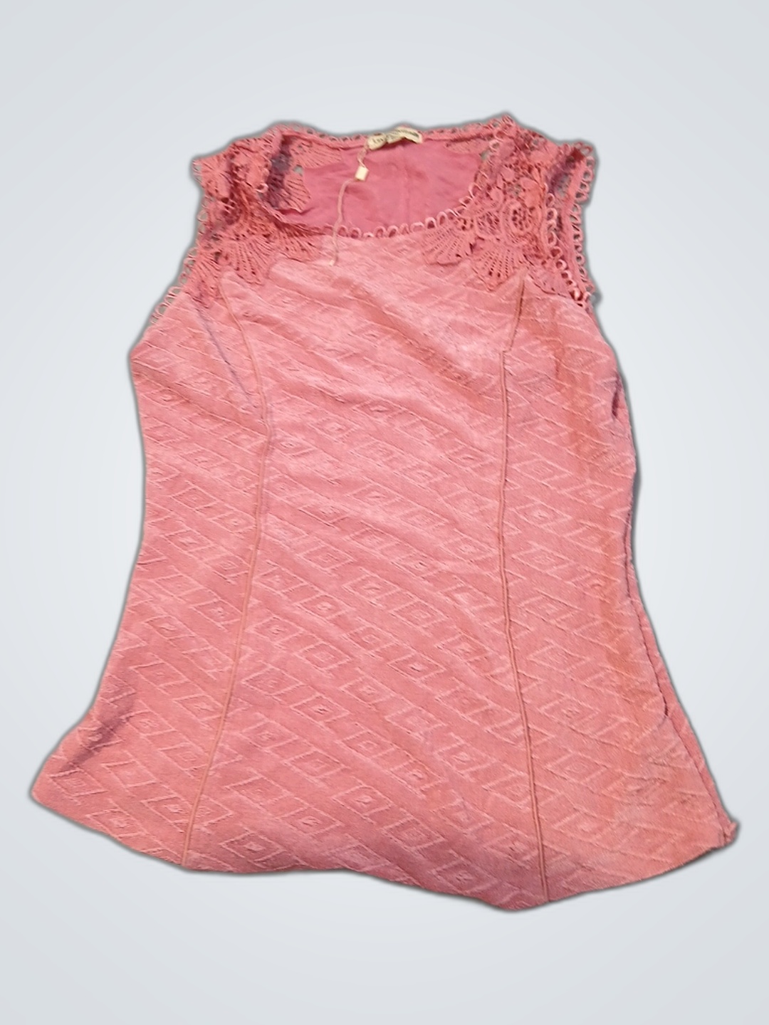 Top en dentelle rose