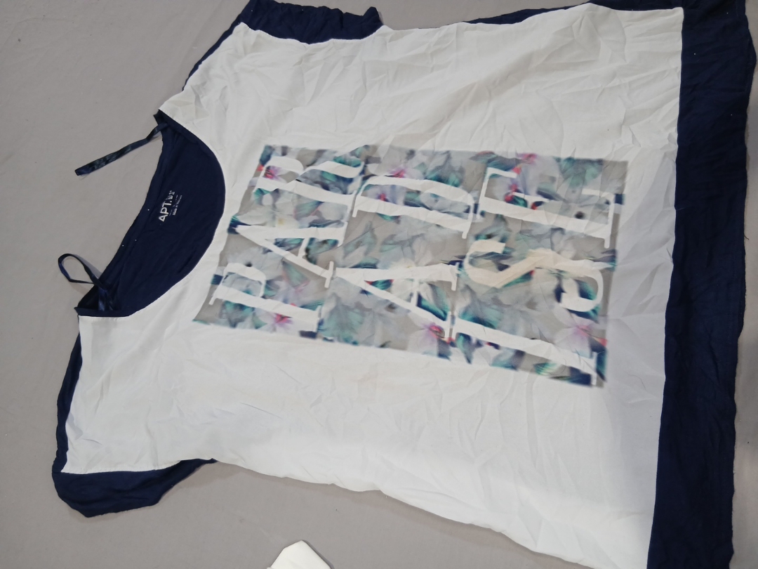 Serviette de marque APT 19