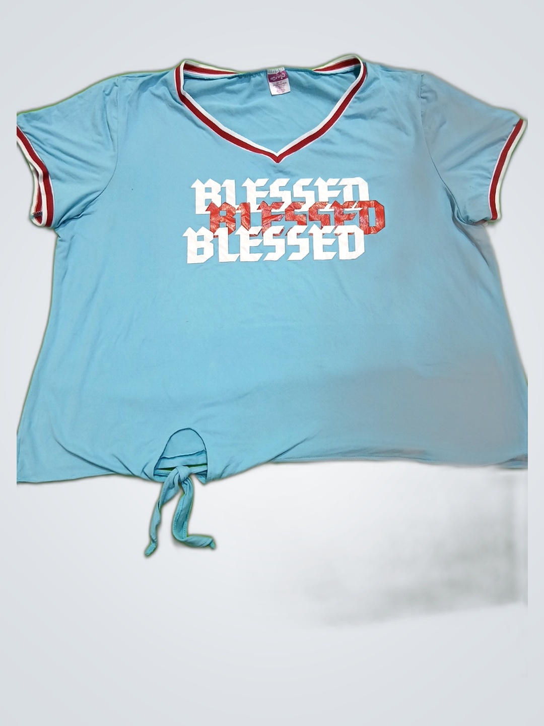 Hellblaues T-Shirt mit 'Blessed' Druck
