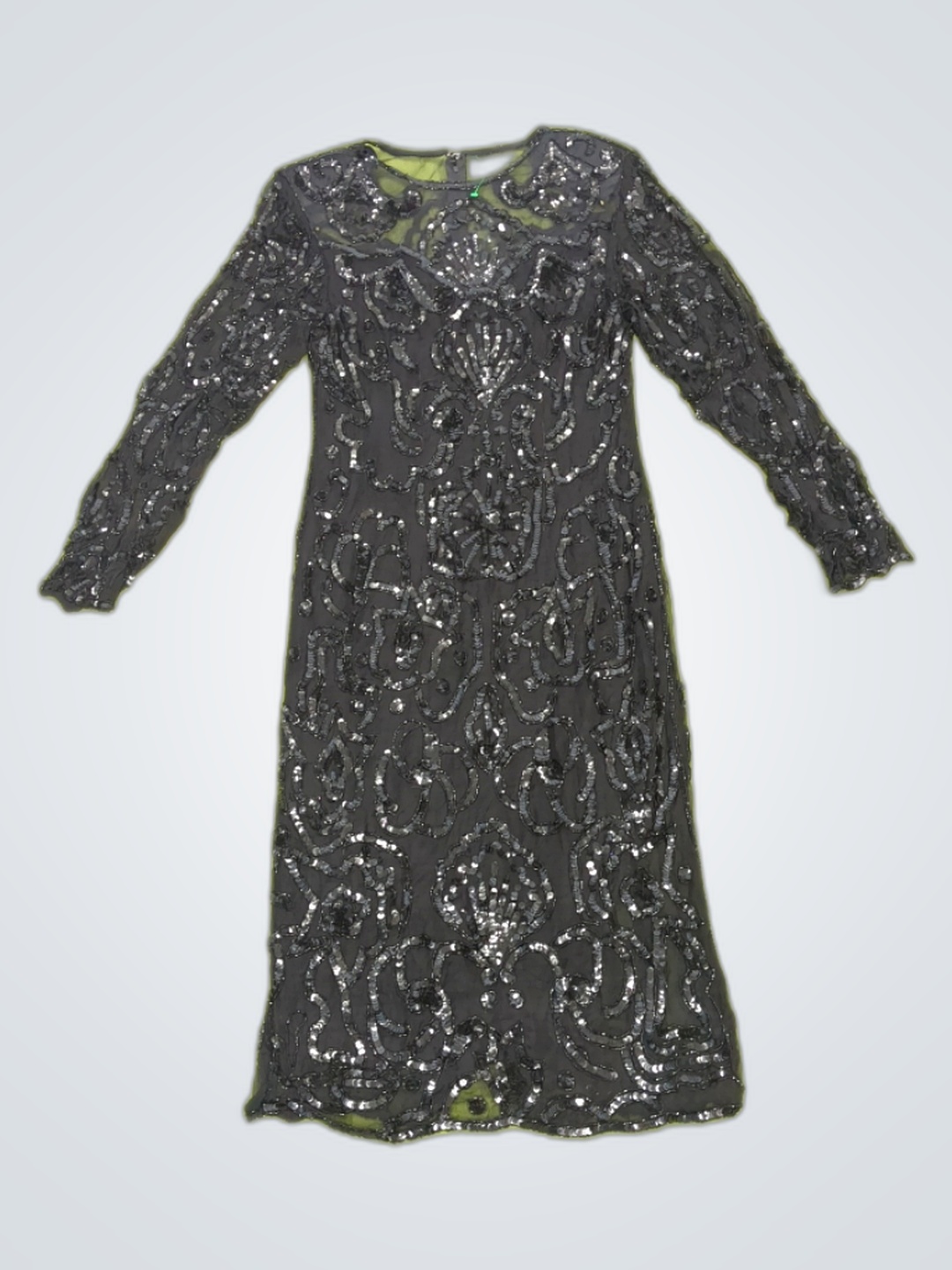 Abito di seta con paillettes