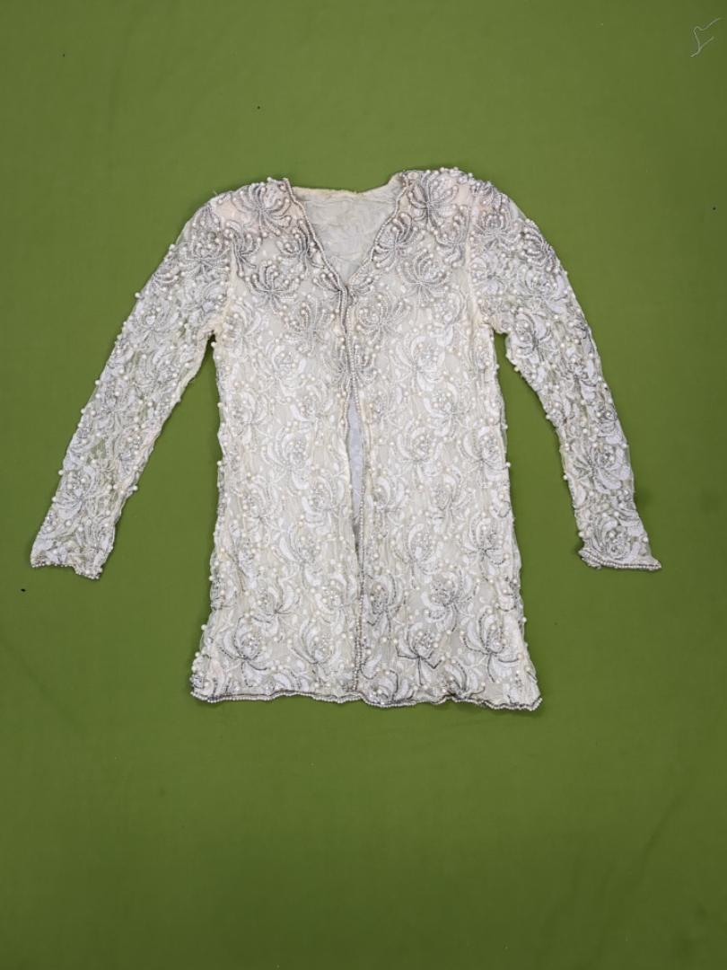 Abito di pizzo bianco