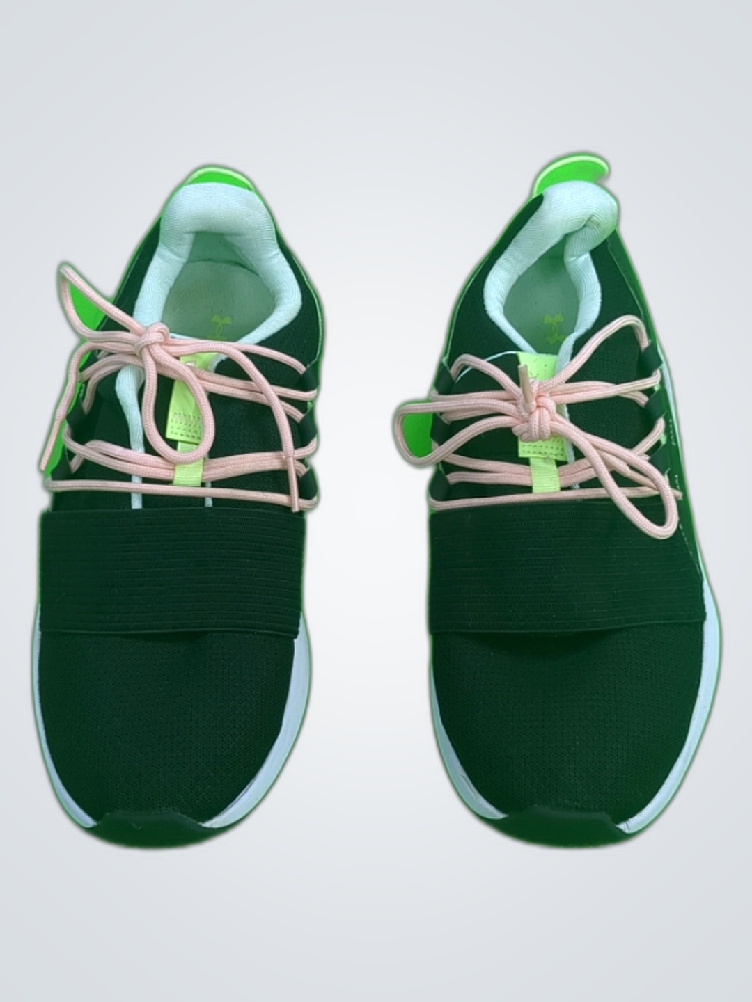 Under Armour Sneakers