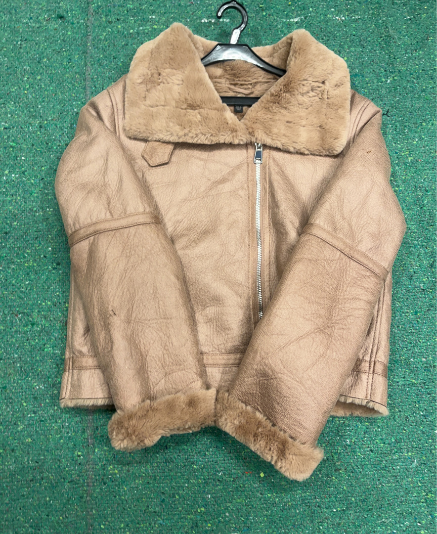 Jaqueta de Pelúcia Sintética TRF