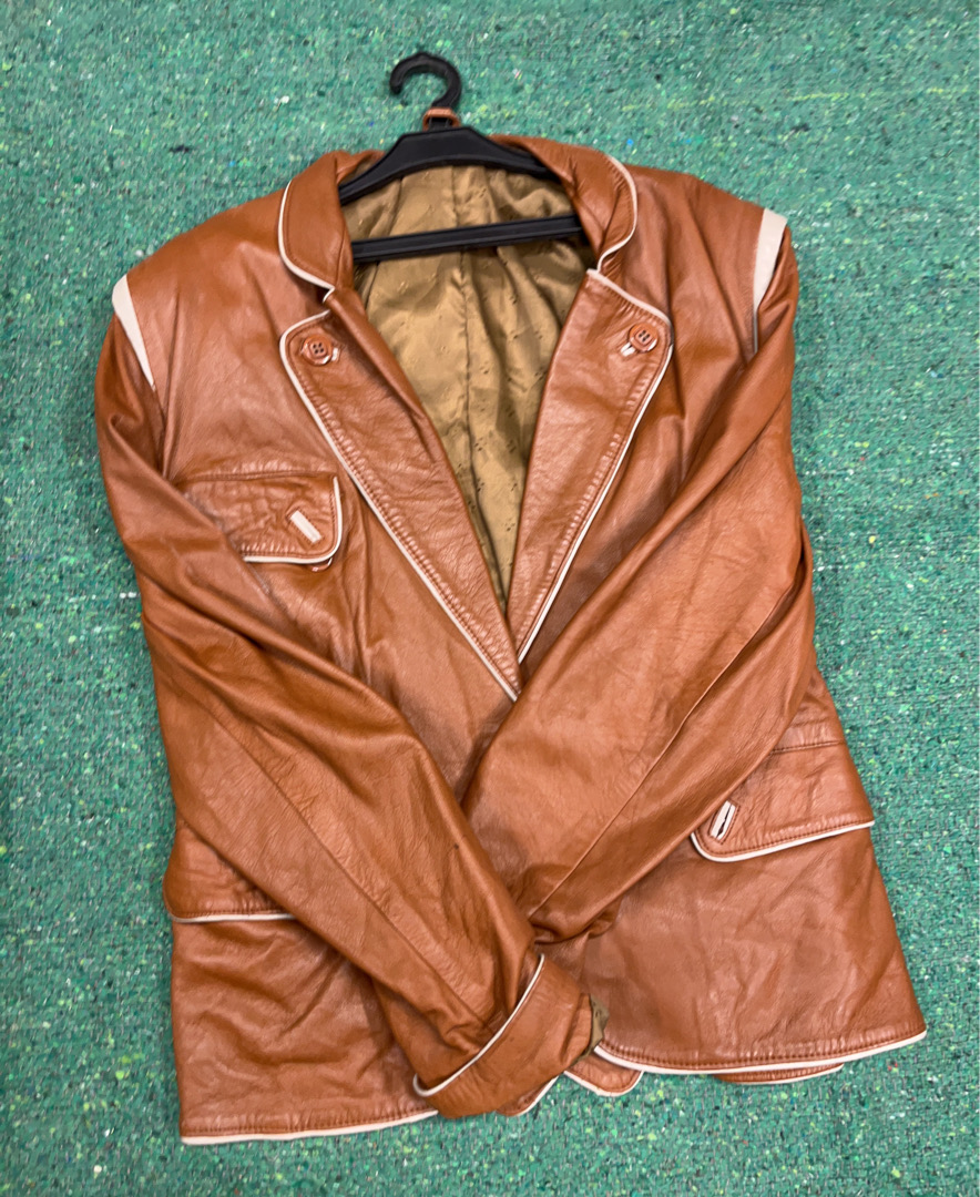 Braune Lederjacke