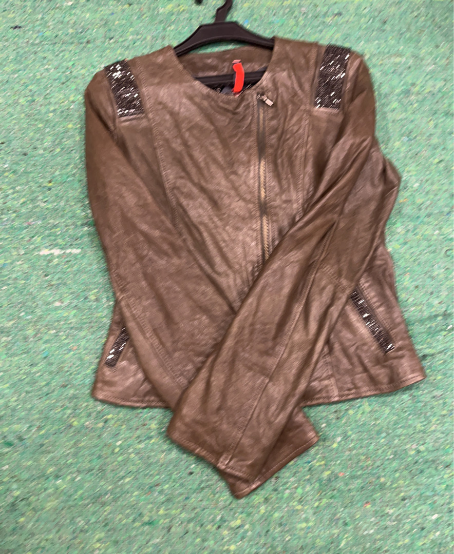 Veste en cuir marron impérial