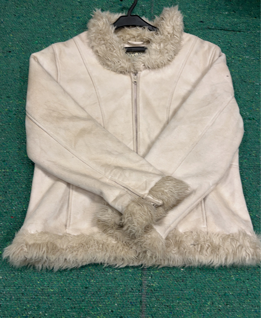 New York Classics Fur Trimmed Zipper Jacket