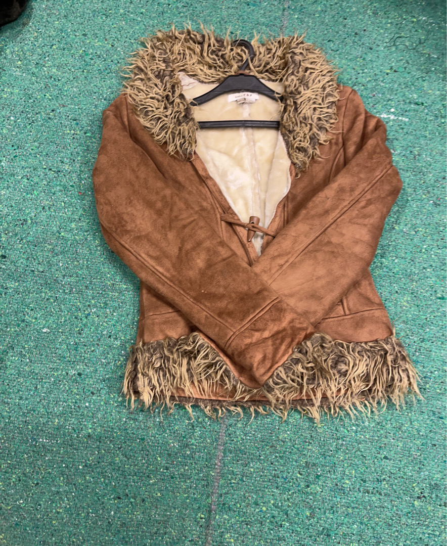 Veste en fausse fourrure Zara